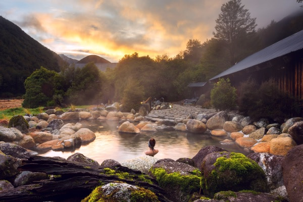 tắm onsen nhật bản