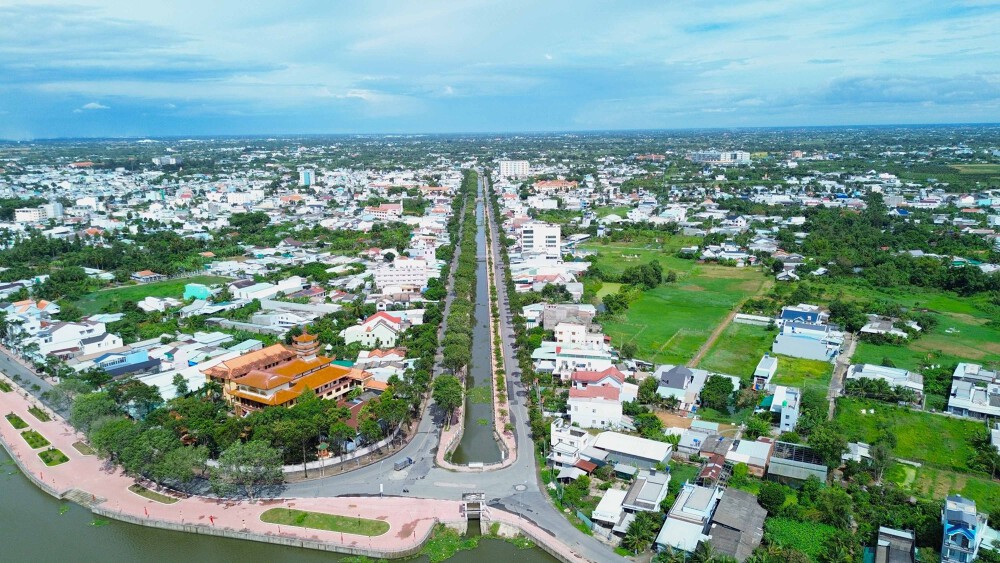 long an có bao nhiêu huyện