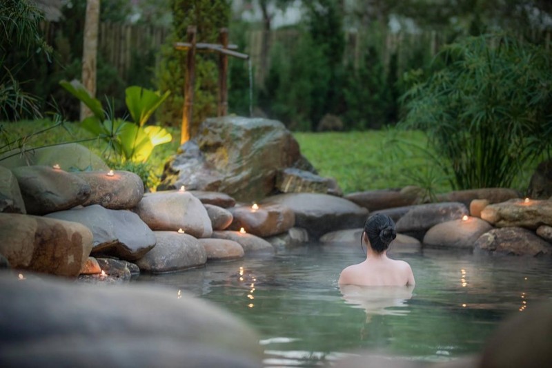 tắm onsen nhật bản